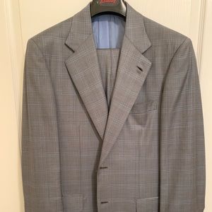 38R Grey/Blue Brioni Suit.